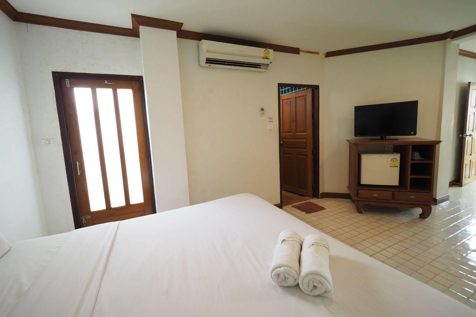 Fah Place Hotel Нан Экстерьер фото